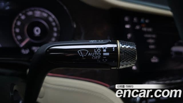Bentley Continental GT 2025 — Photo 12/36