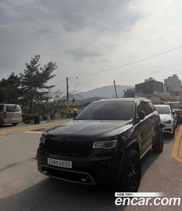 Jeep Grand Cherokee 2020 — Şəkil 4/9