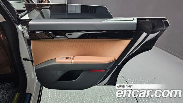 Hyundai Grandeur Hybrid 2025 — Photo 29/30