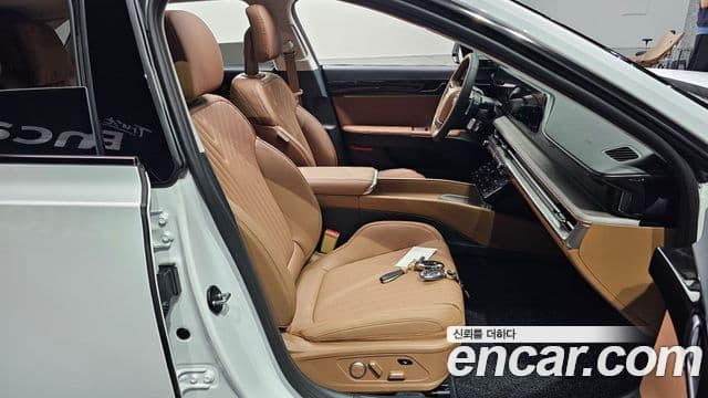 Hyundai Grandeur Hybrid 2025 — Photo 25/30