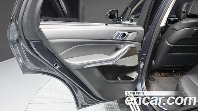 BMW X5 2022 — Photo 7/34