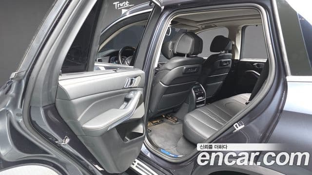 BMW X5 2022 — Photo 21/34