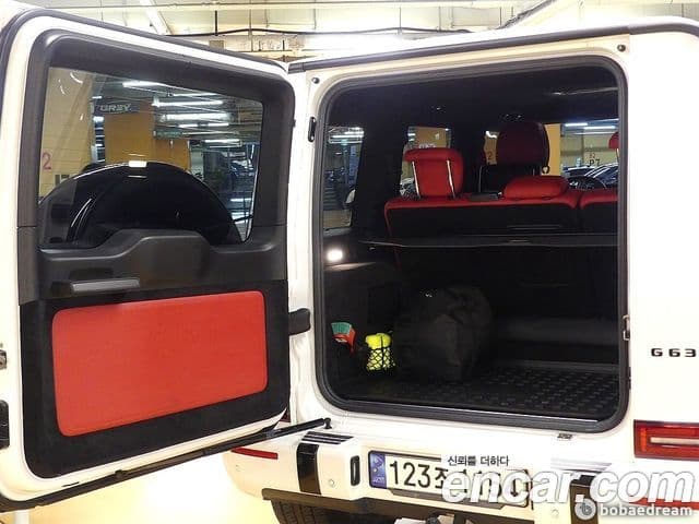 Mercedes-Benz G-Class 2022 — Photo 18/20