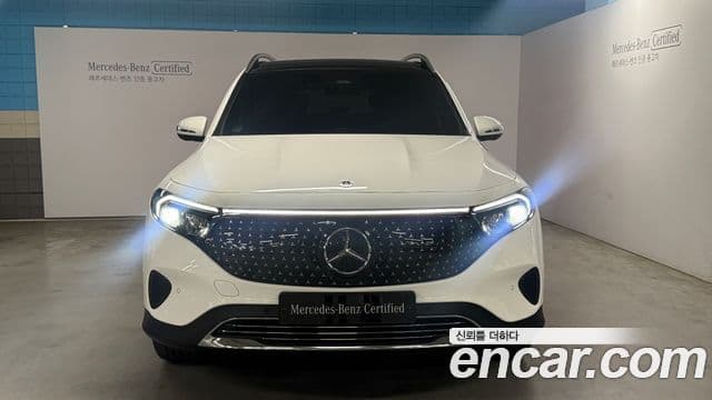 Mercedes-Benz EQB 2024 — ფოტო 12/19