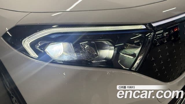 Mercedes-Benz EQB 2024 — ფოტო 9/19