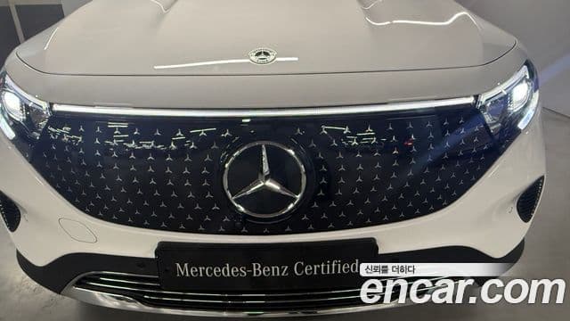 Mercedes-Benz EQB 2024 — ფოტო 14/19