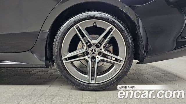 Mercedes-Benz CLS-Class 2022 — Photo 9/31
