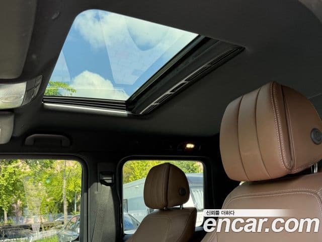 Mercedes-Benz G-Class 2021 — Photo 10/18