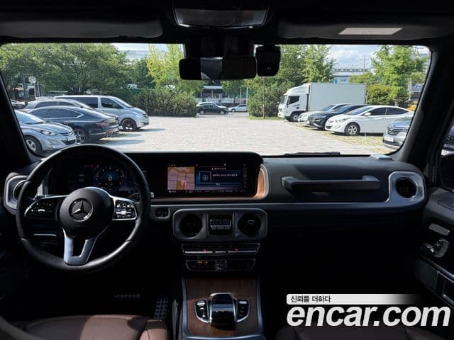 Mercedes-Benz G-Class 2021 — Photo 6/18
