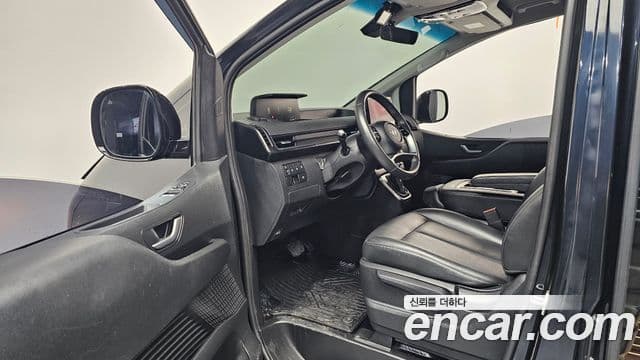 Hyundai Staria 2023 — Şəkil 30/32