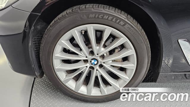 BMW 5 Series 2021 — Şəkil 5/20