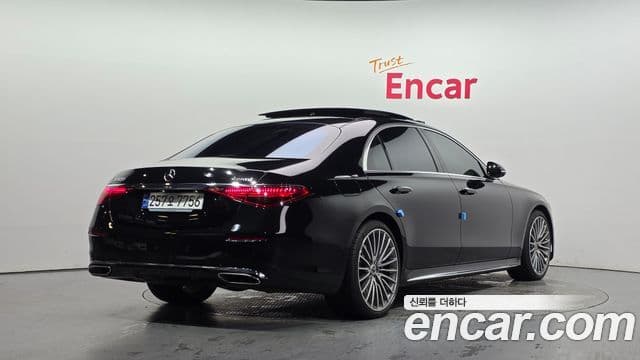 Mercedes-Benz S-Class 2023 — Фото 1/20