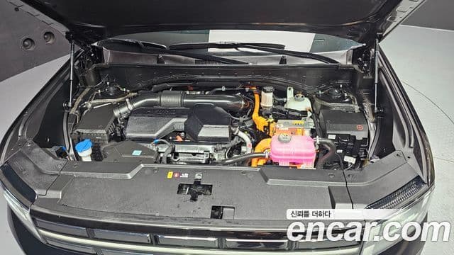 Hyundai Santa Fe 2025 — ფოტო 6/20