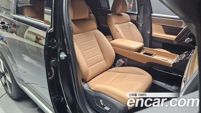 Hyundai Santa Fe 2025 — ფოტო 11/20