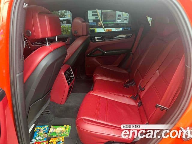 Porsche Cayenne 2020 — фото 14 из 20