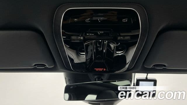 Mercedes-Benz GLC-Class 2025 — Photo 4/12