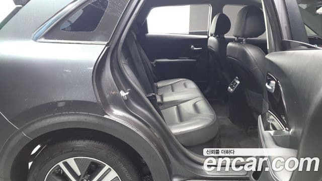 Kia Niro 2020 — Şəkil 11/30