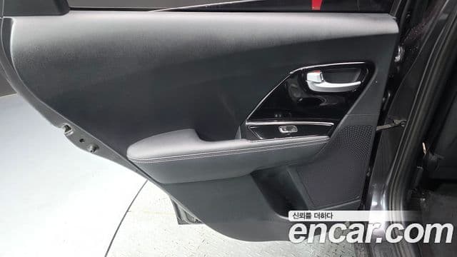 Kia Niro 2020 — Şəkil 6/30