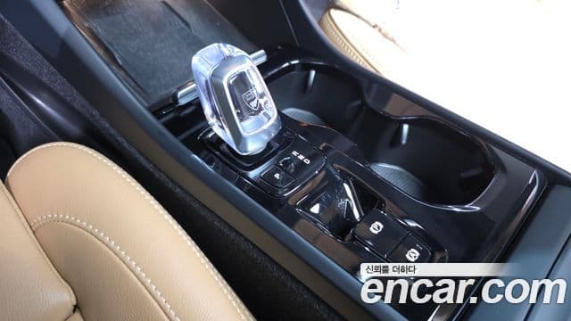Volvo XC40 2021 — Şəkil 17/20