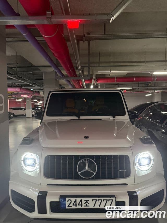 Mercedes-Benz G-Class 2021 — Photo 1/10