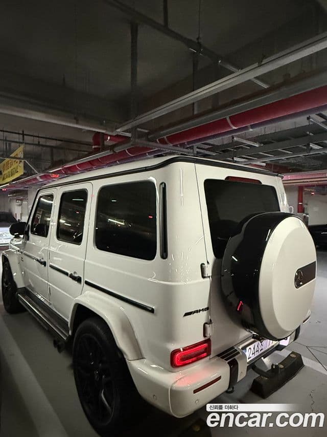 Mercedes-Benz G-Class 2021 — Photo 6/10