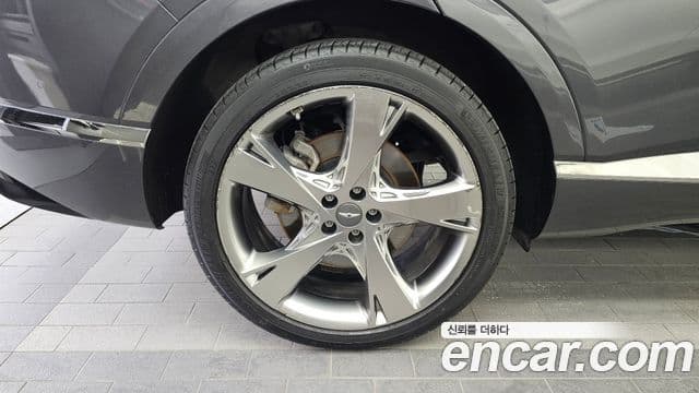 Genesis GV80 2021 — ფოტო 4/20