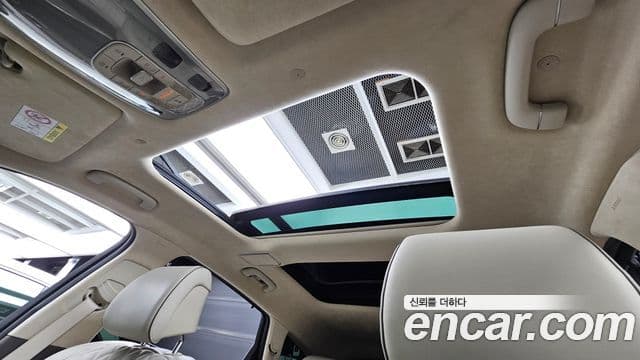 Genesis GV80 2021 — ფოტო 18/20