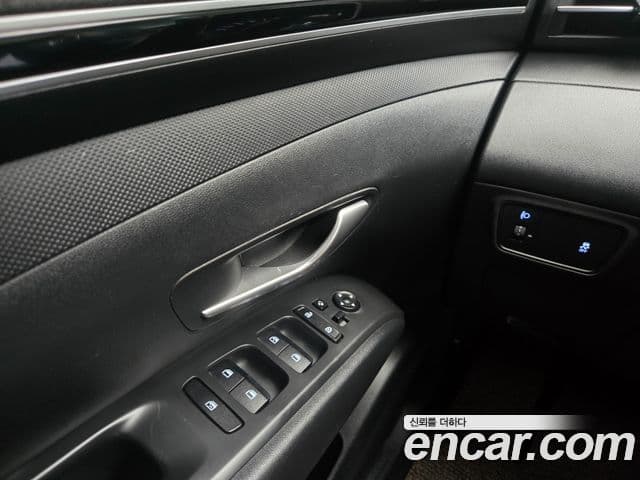Hyundai The New Tucson 2022 — ფოტო 15/20