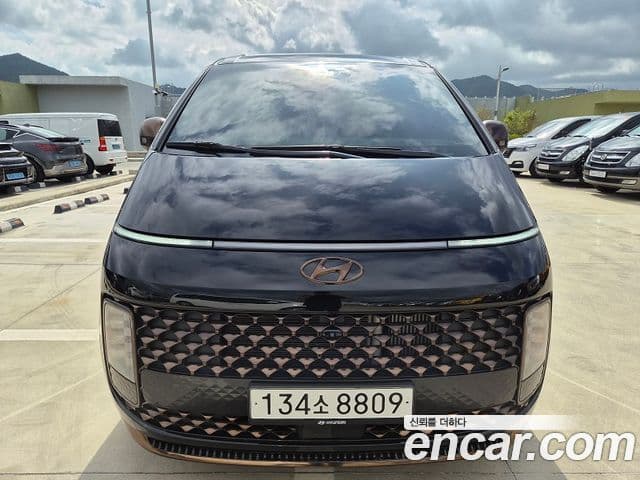 Hyundai Staria 2023 — ფოტო 6/15