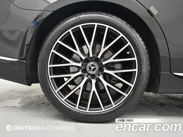 Mercedes-Benz S-Class 2024 — ფოტო 14/20