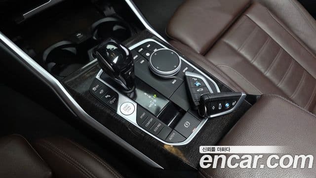 BMW 3 Series 2021 — Şəkil 8/20