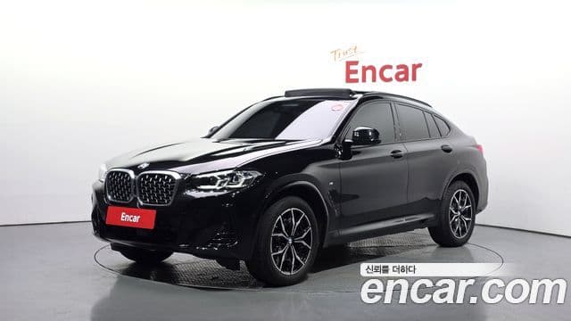 BMW X4 2023 — Фото 1/20