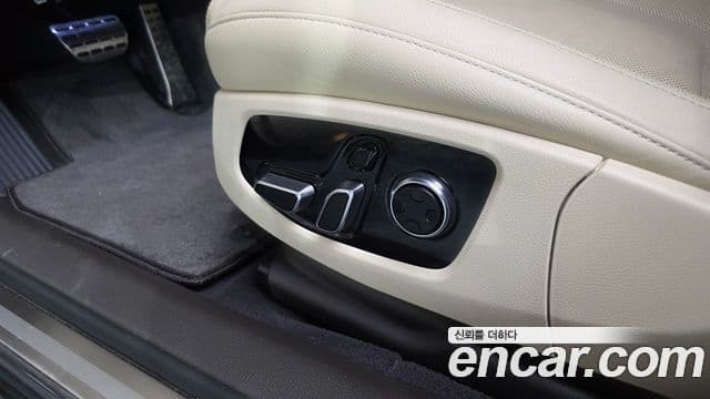 Kia The K9 2023 — Photo 27/35