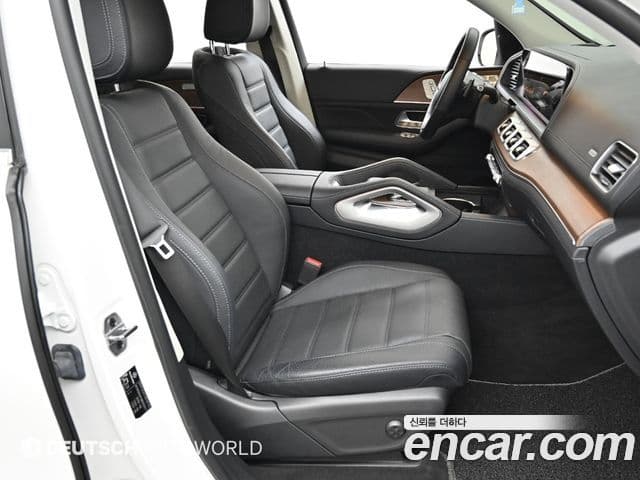 Mercedes-Benz GLE-Class 2021 — Фото 11/20
