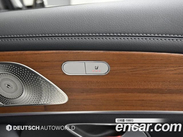 Mercedes-Benz GLE-Class 2021 — Фото 17/20