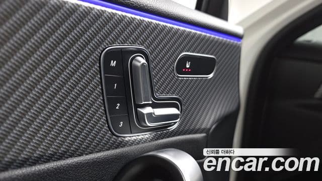 Mercedes-Benz A-Class 2024 — ფოტო 15/20