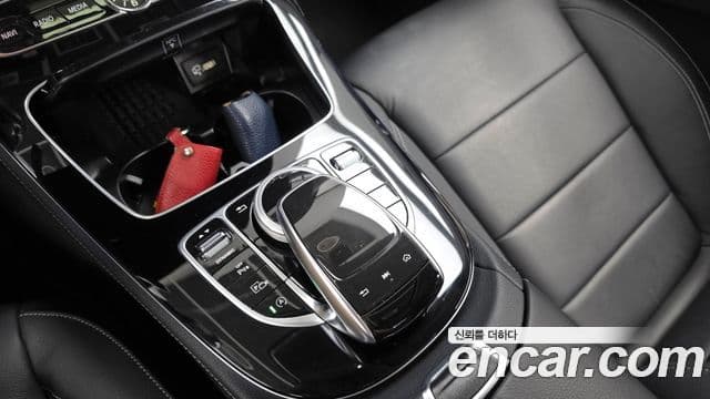 Mercedes-Benz E-Class 2019 — Şəkil 17/20