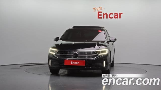 Volkswagen Jetta 2023 — Şəkil 3/20
