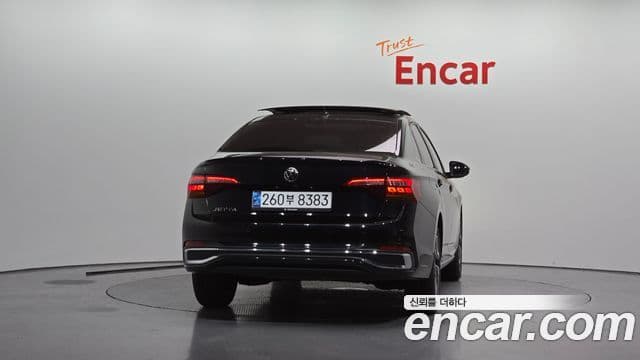 Volkswagen Jetta 2023 — Şəkil 4/20