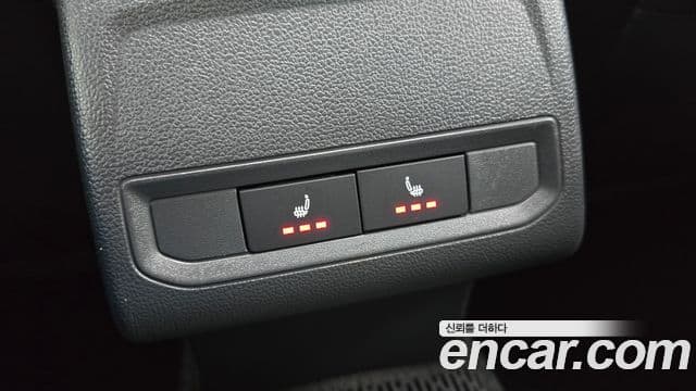Volkswagen Jetta 2023 — Şəkil 19/20