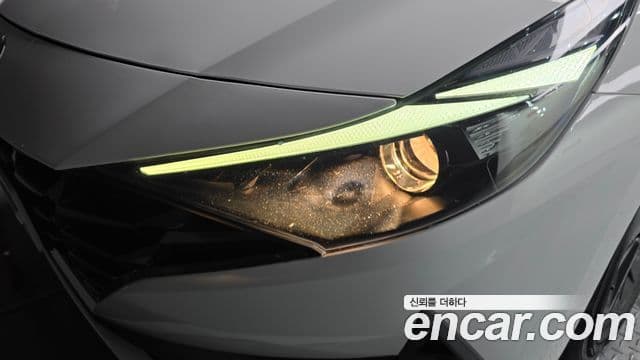 Hyundai The New Avante Hybrid 2023 — Photo 24/30
