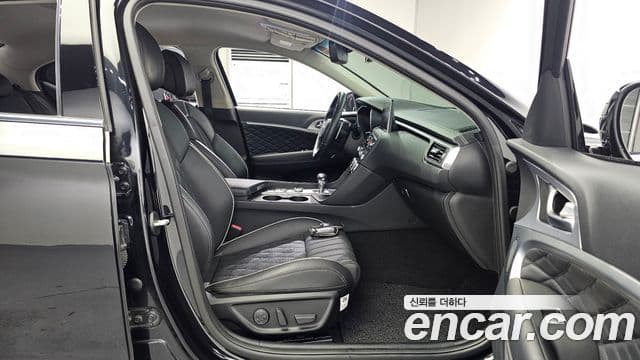 Genesis G70 2019 — Şəkil 31/33