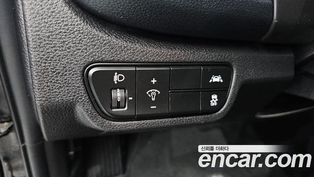 Kia Seltos 2022 — Şəkil 19/20