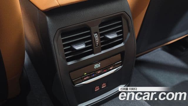 BMW 3 Series 2025 — ფოტო 20/20