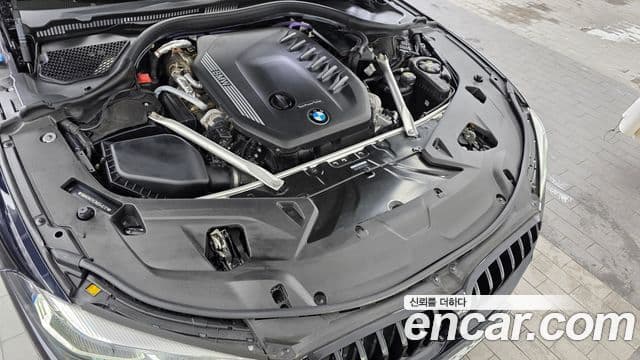 BMW 8 Series 2021 — ფოტო 5/20