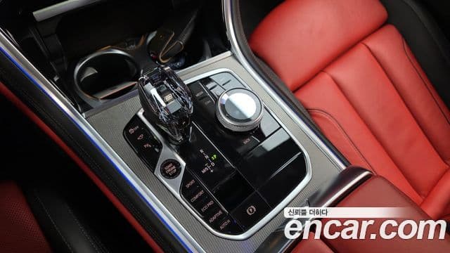 BMW 8 Series 2021 — ფოტო 8/20