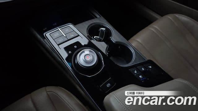 Kia K8 2021 — ფოტო 7/20