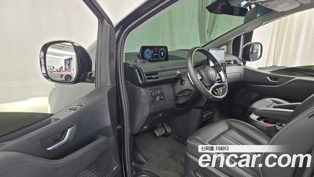 Hyundai Staria 2024 — Şəkil 10/20