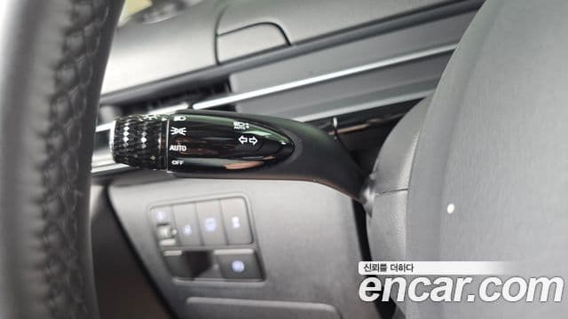 Hyundai Staria 2024 — Photo 29/37