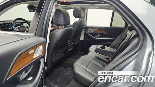 Mercedes-Benz GLE-Class 2021 — ფოტო 11/20